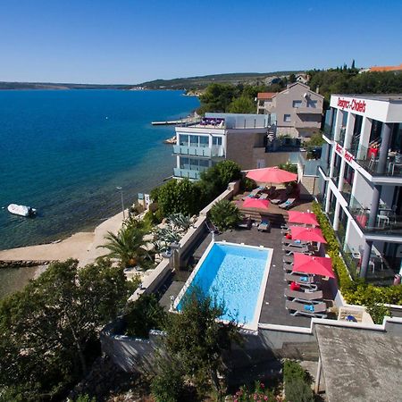 Design-Beachresort Maslenica Exterior photo